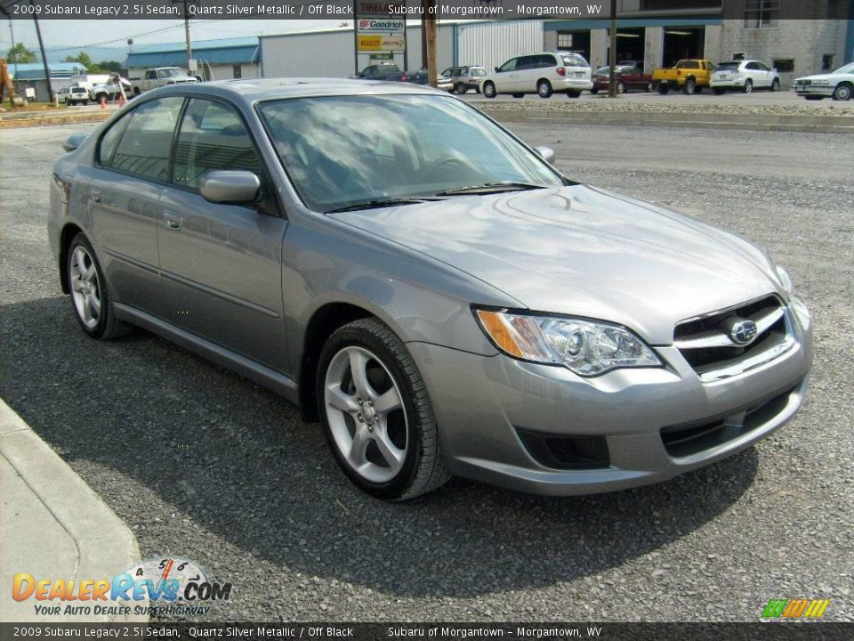 2009 Subaru Legacy 2.5i Sedan Quartz Silver Metallic / Off Black Photo #7