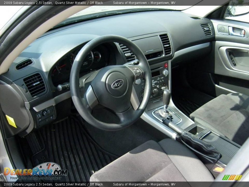 2009 Subaru Legacy 2.5i Sedan Quartz Silver Metallic / Off Black Photo #11