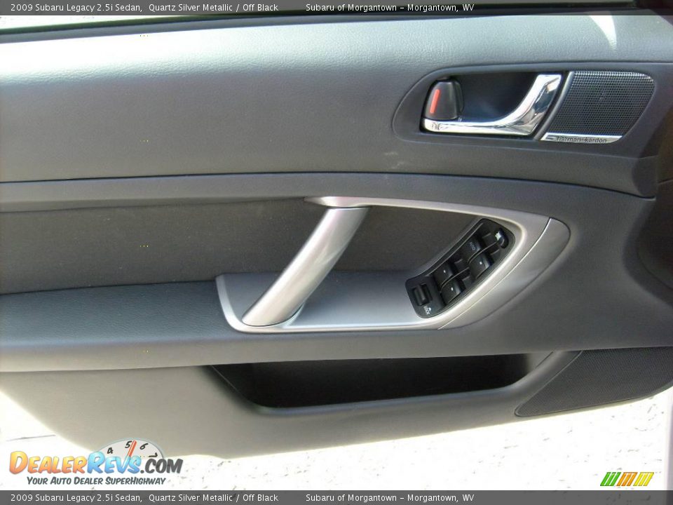 2009 Subaru Legacy 2.5i Sedan Quartz Silver Metallic / Off Black Photo #12