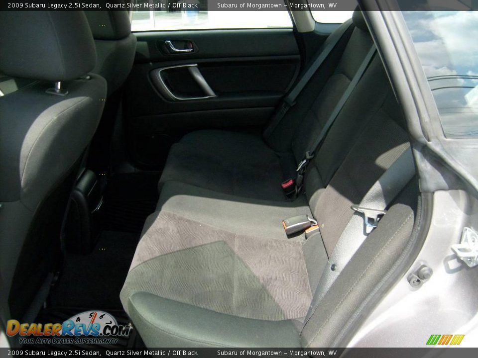 2009 Subaru Legacy 2.5i Sedan Quartz Silver Metallic / Off Black Photo #14