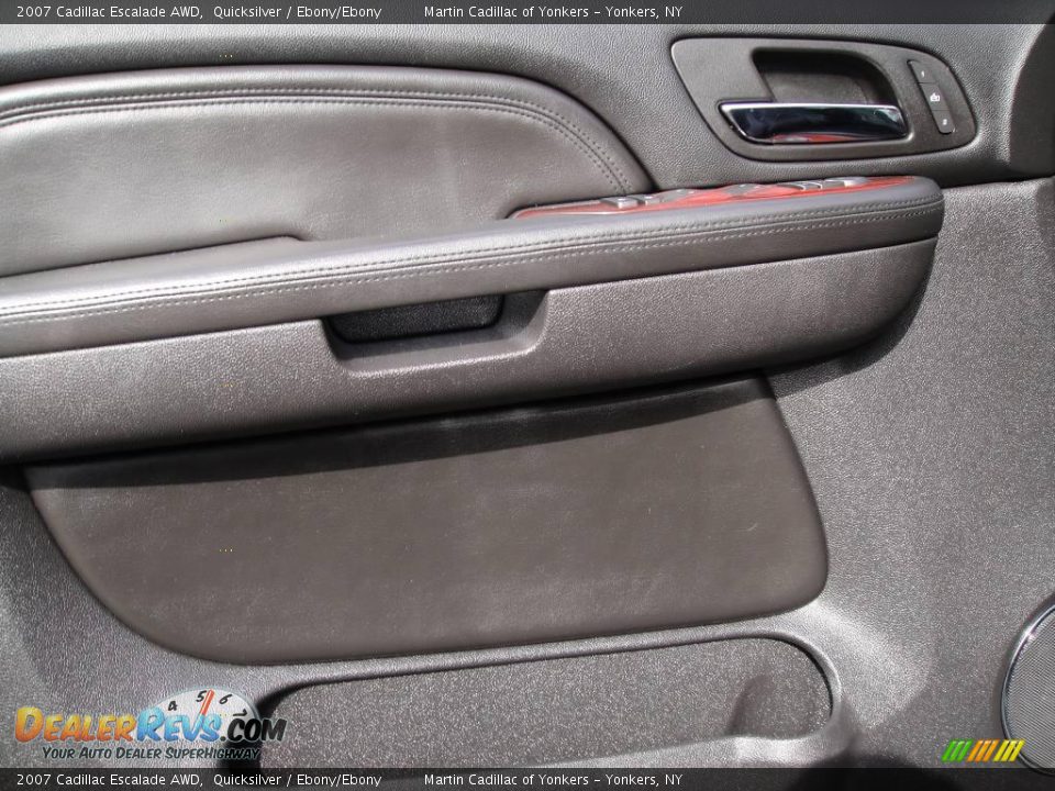 2007 Cadillac Escalade AWD Quicksilver / Ebony/Ebony Photo #10