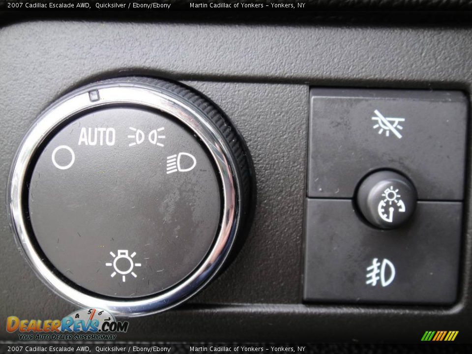 2007 Cadillac Escalade AWD Quicksilver / Ebony/Ebony Photo #32