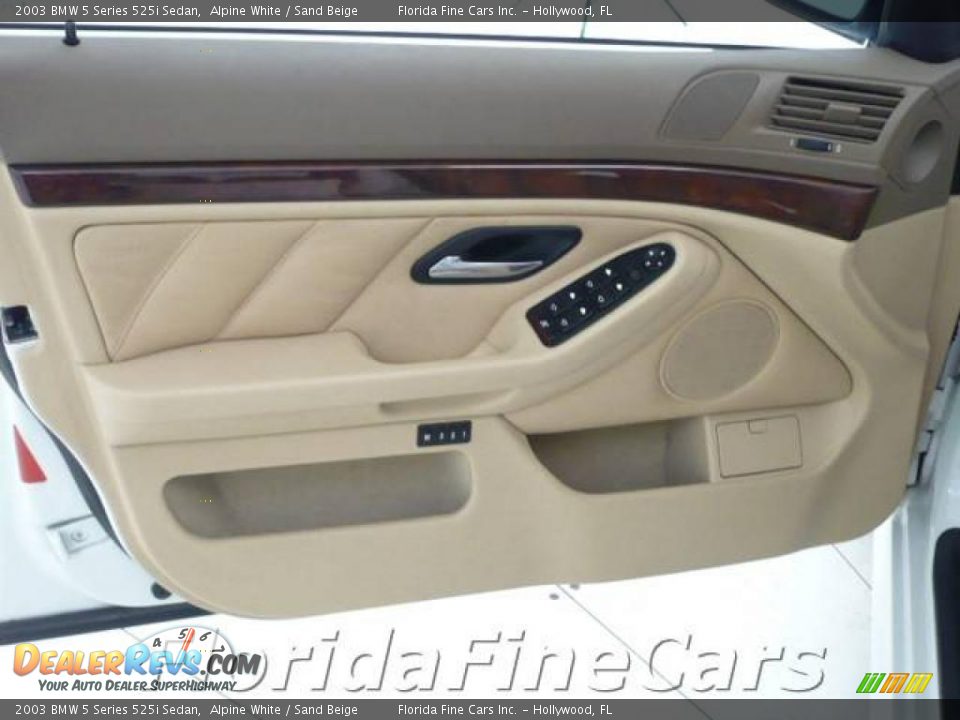 2003 BMW 5 Series 525i Sedan Alpine White / Sand Beige Photo #11