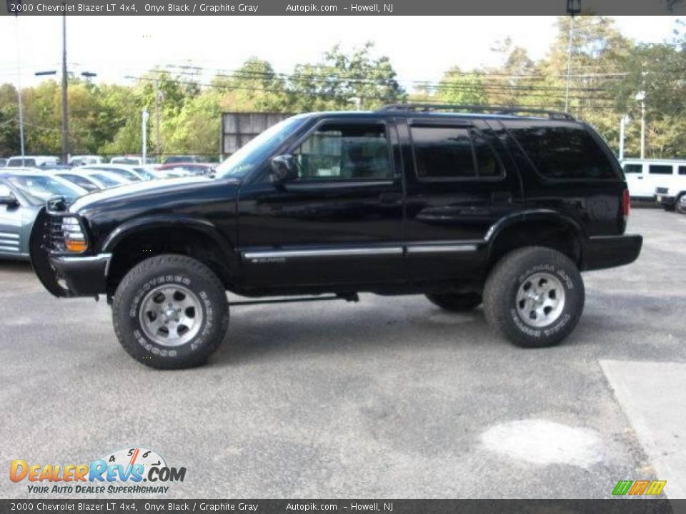 2000 Chevrolet Blazer LT 4x4 Onyx Black / Graphite Gray Photo #8