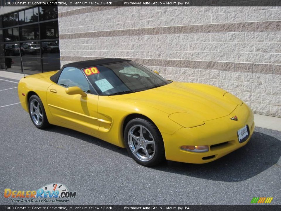 2000 Chevrolet Corvette Convertible Millennium Yellow / Black Photo #3