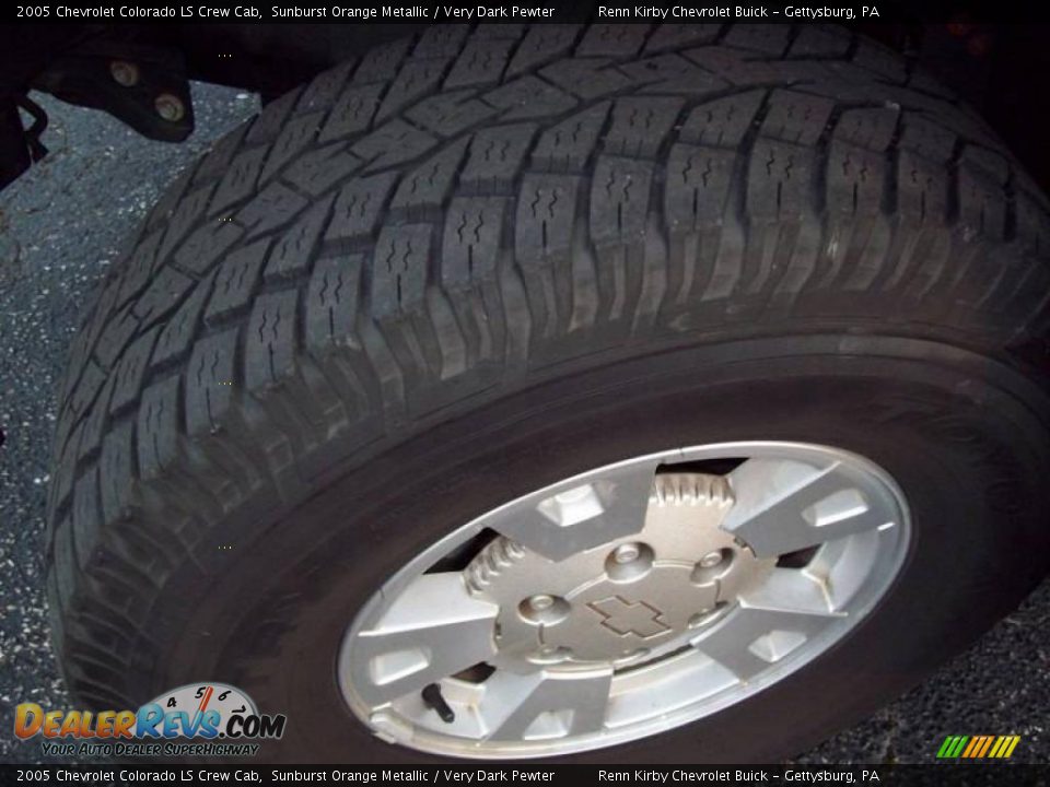 2005 Chevrolet Colorado LS Crew Cab Sunburst Orange Metallic / Very Dark Pewter Photo #11