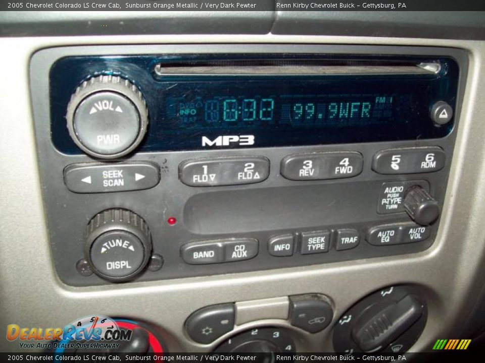 2005 Chevrolet Colorado LS Crew Cab Sunburst Orange Metallic / Very Dark Pewter Photo #17