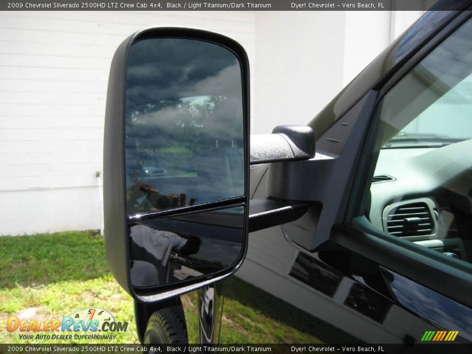 2009 Chevrolet Silverado 2500HD LTZ Crew Cab 4x4 Black / Light Titanium/Dark Titanium Photo #7