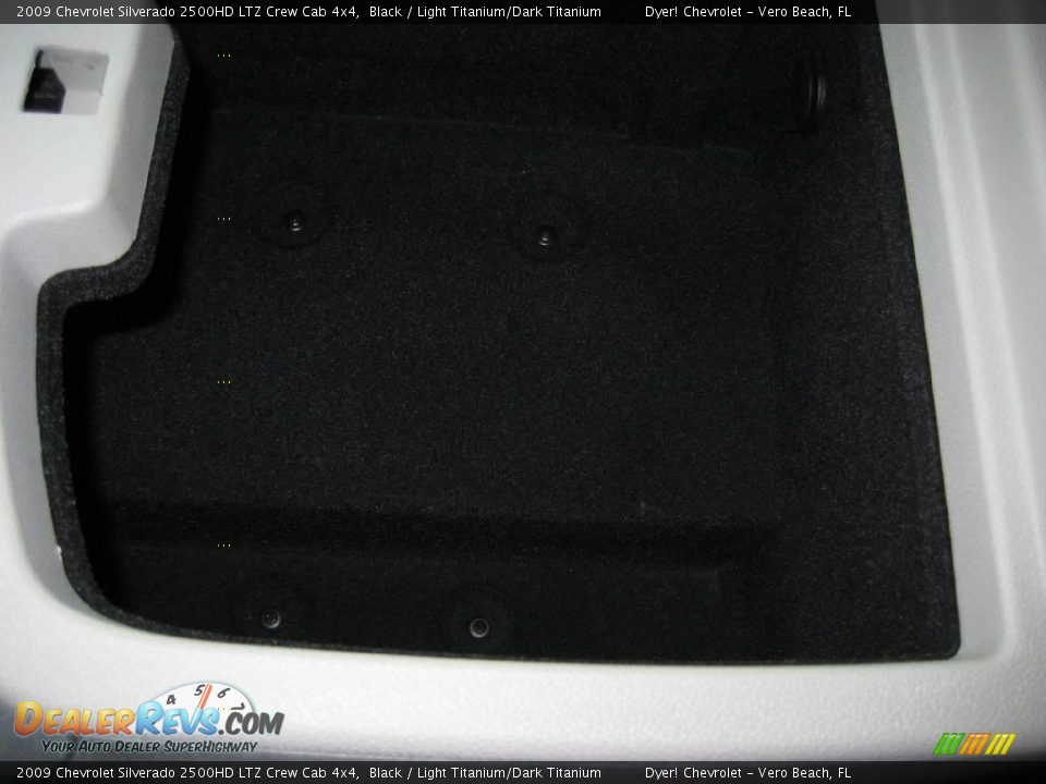 2009 Chevrolet Silverado 2500HD LTZ Crew Cab 4x4 Black / Light Titanium/Dark Titanium Photo #17