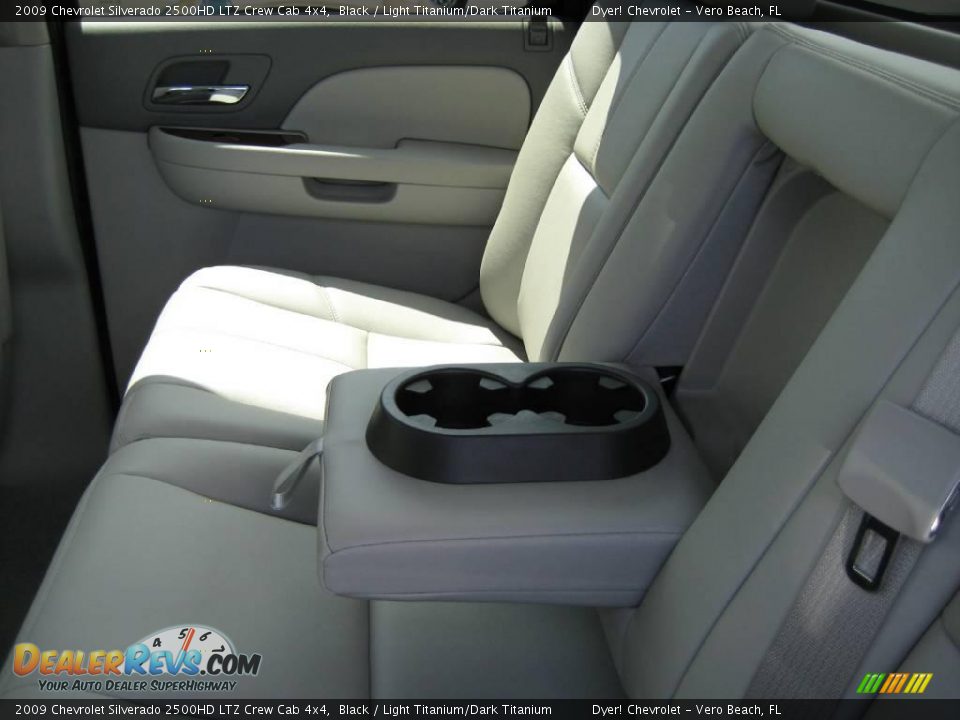 2009 Chevrolet Silverado 2500HD LTZ Crew Cab 4x4 Black / Light Titanium/Dark Titanium Photo #24