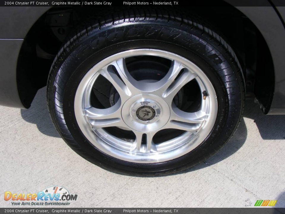2004 Chrysler PT Cruiser Graphite Metallic / Dark Slate Gray Photo #17