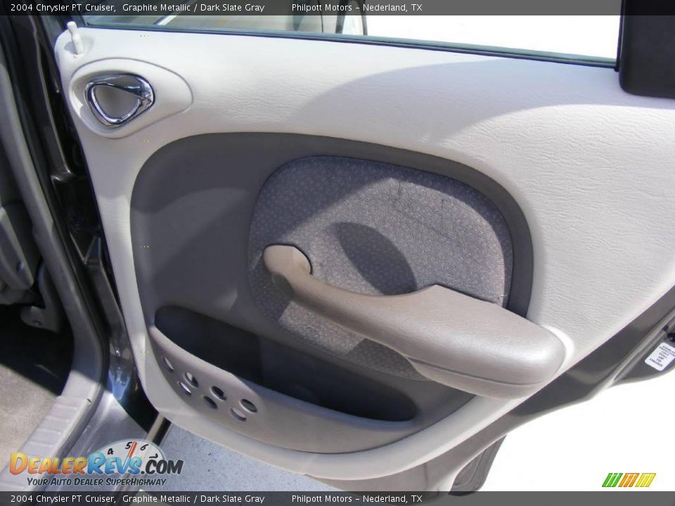 2004 Chrysler PT Cruiser Graphite Metallic / Dark Slate Gray Photo #29