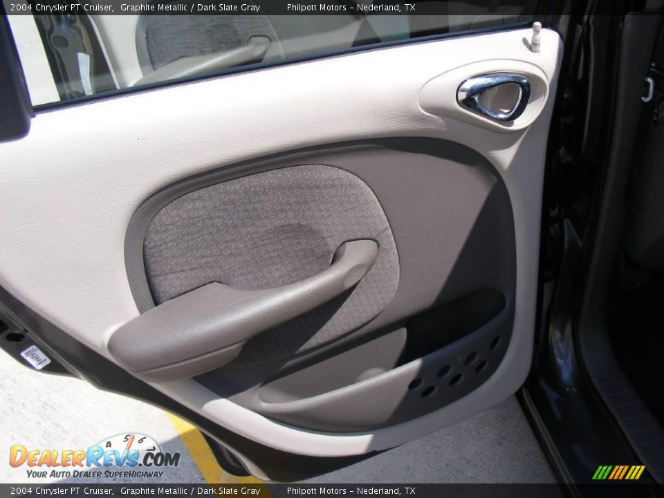 2004 Chrysler PT Cruiser Graphite Metallic / Dark Slate Gray Photo #33