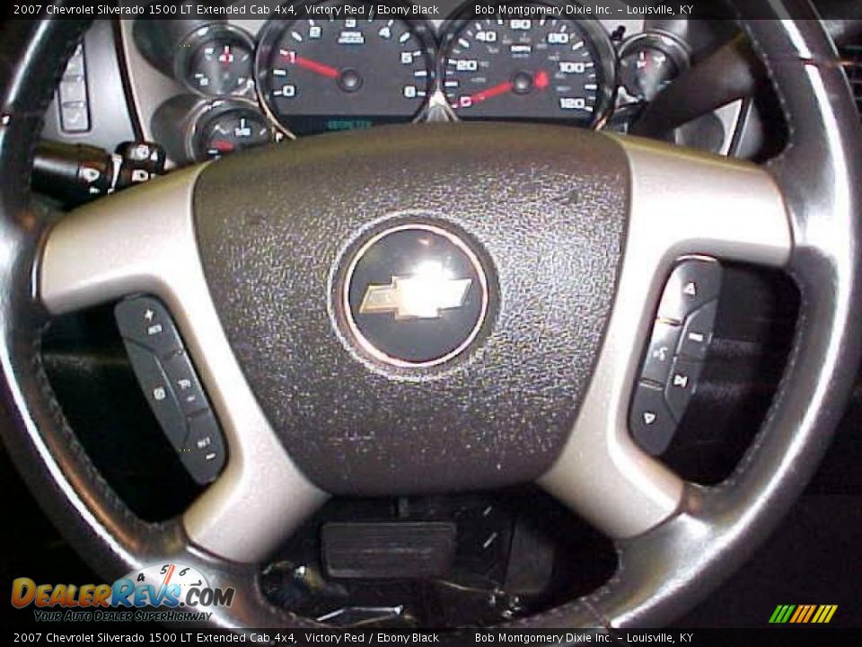 2007 Chevrolet Silverado 1500 LT Extended Cab 4x4 Victory Red / Ebony Black Photo #22