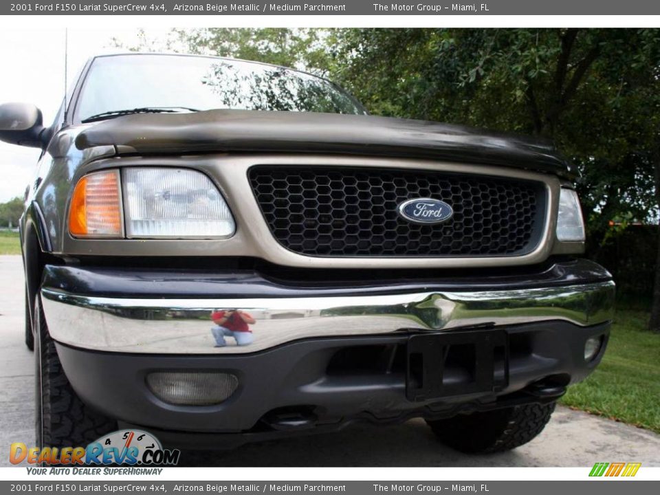 2001 Ford F150 Lariat SuperCrew 4x4 Arizona Beige Metallic / Medium Parchment Photo #17