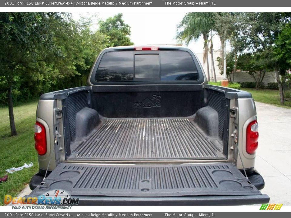 2001 Ford F150 Lariat SuperCrew 4x4 Arizona Beige Metallic / Medium Parchment Photo #19