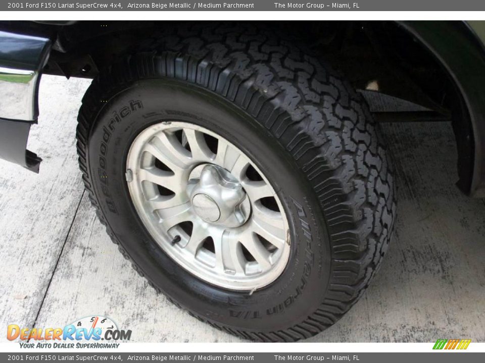 2001 Ford F150 Lariat SuperCrew 4x4 Arizona Beige Metallic / Medium Parchment Photo #25