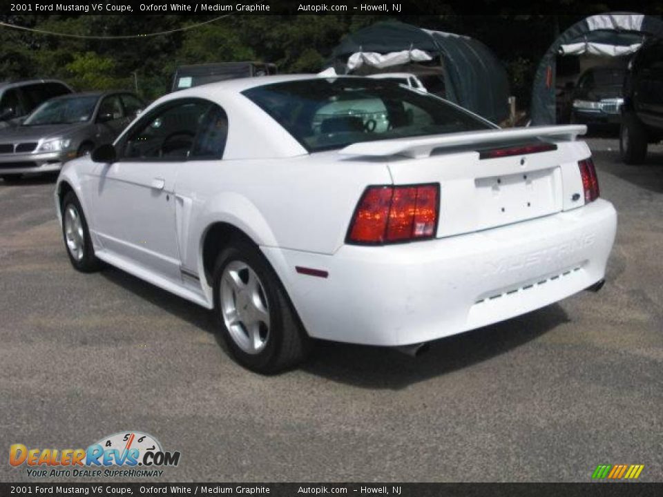 2001 Ford Mustang V6 Coupe Oxford White / Medium Graphite Photo #7