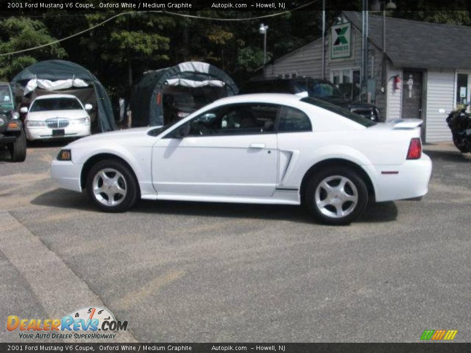 2001 Ford Mustang V6 Coupe Oxford White / Medium Graphite Photo #8