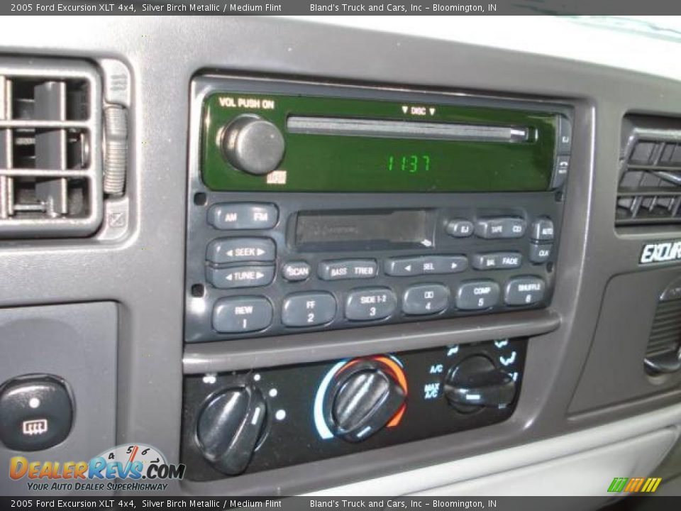 2005 Ford Excursion XLT 4x4 Silver Birch Metallic / Medium Flint Photo #21