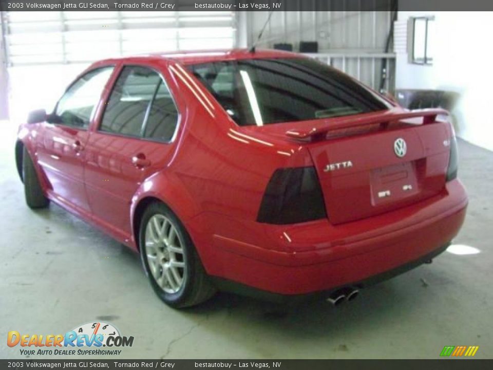 2003 Volkswagen Jetta GLI Sedan Tornado Red / Grey Photo #5