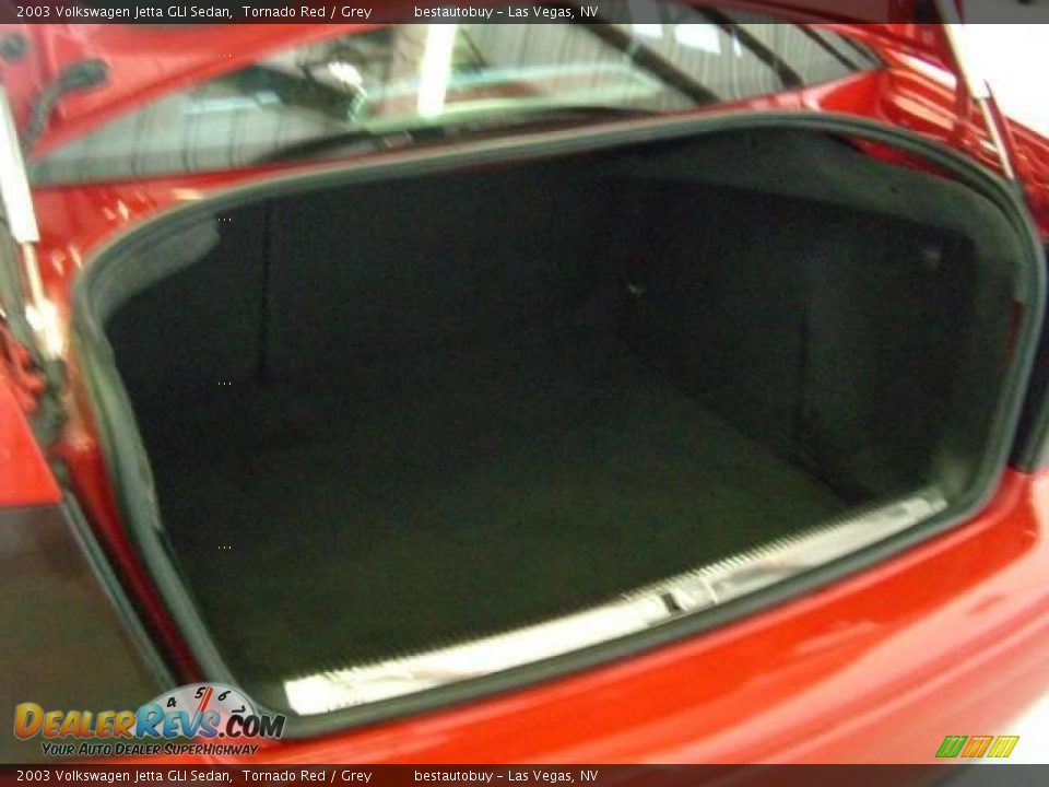 2003 Volkswagen Jetta GLI Sedan Tornado Red / Grey Photo #25