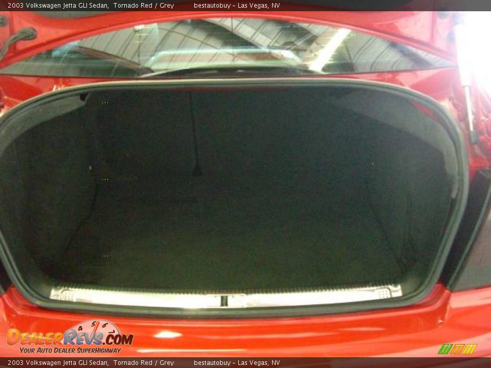 2003 Volkswagen Jetta GLI Sedan Tornado Red / Grey Photo #26