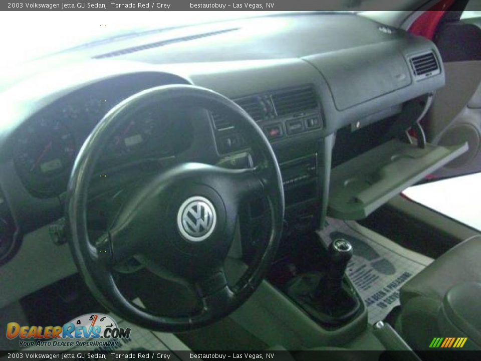 2003 Volkswagen Jetta GLI Sedan Tornado Red / Grey Photo #32