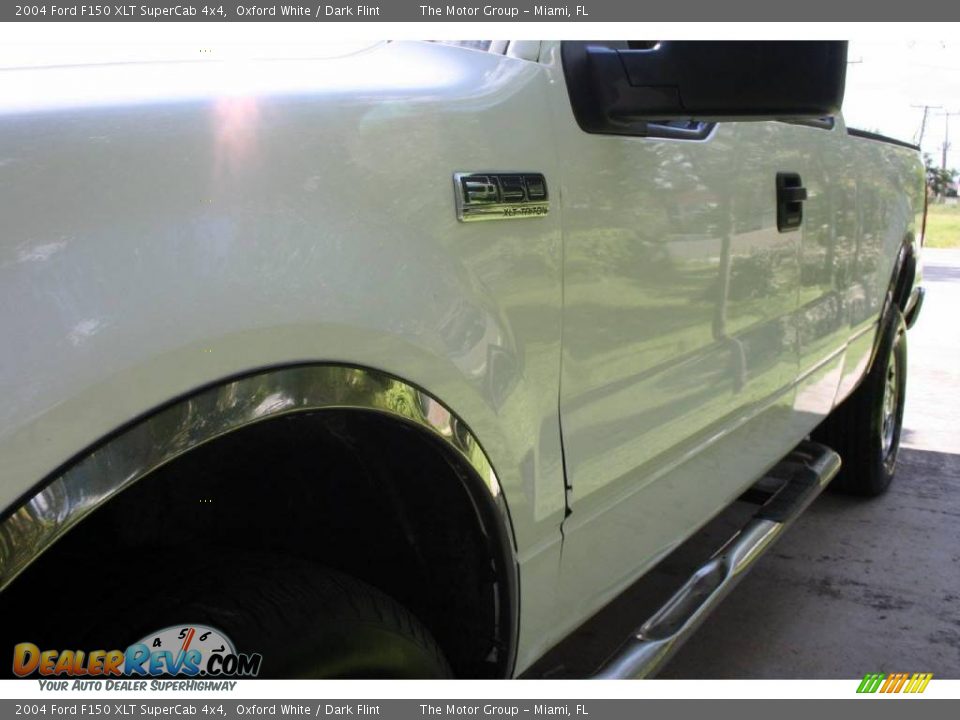 2004 Ford F150 XLT SuperCab 4x4 Oxford White / Dark Flint Photo #19