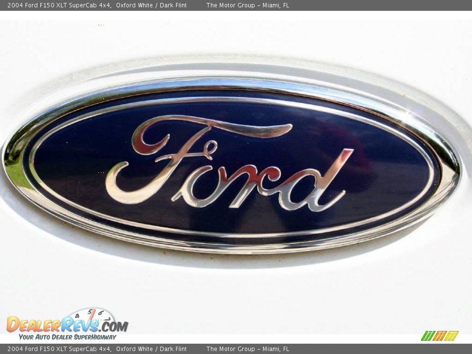 2004 Ford F150 XLT SuperCab 4x4 Oxford White / Dark Flint Photo #26