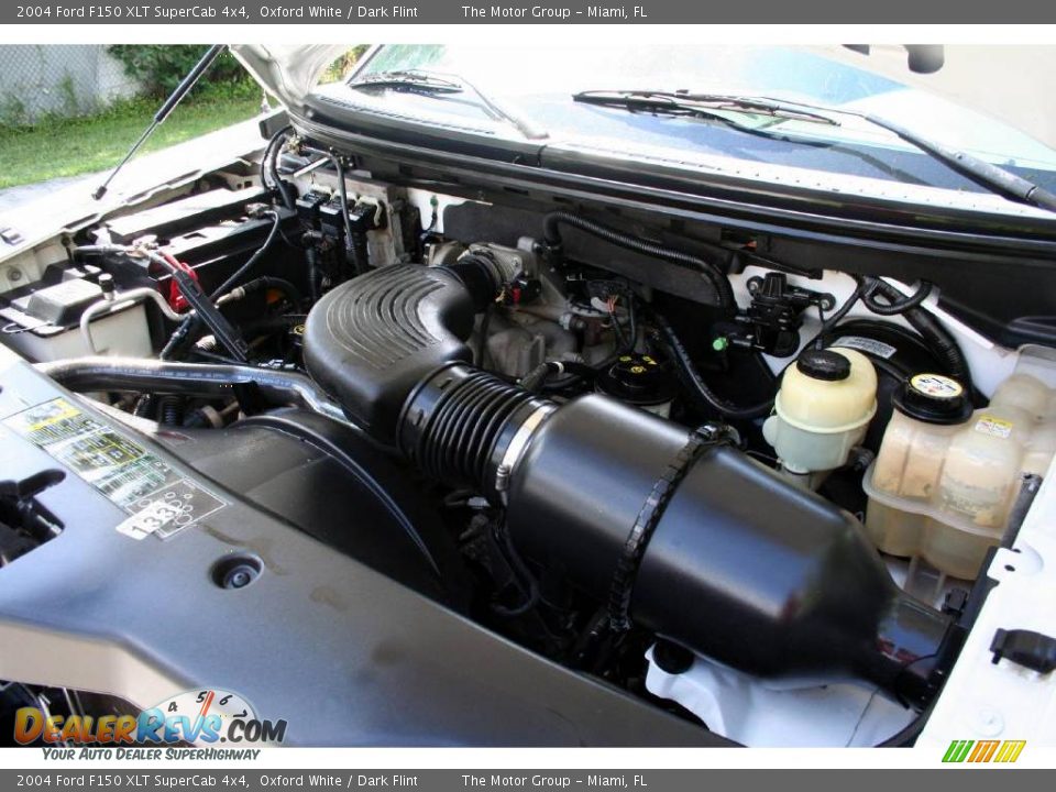 2004 Ford F150 XLT SuperCab 4x4 Oxford White / Dark Flint Photo #31