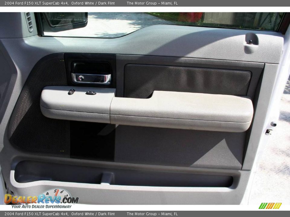 2004 Ford F150 XLT SuperCab 4x4 Oxford White / Dark Flint Photo #34