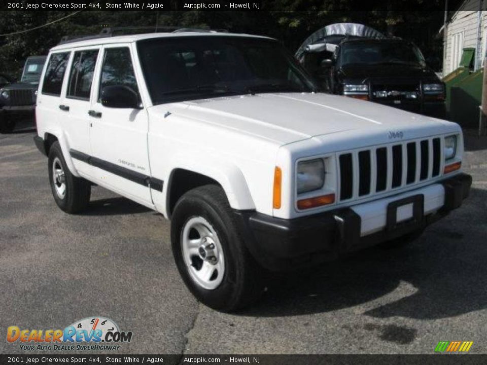 2001 Jeep Cherokee Sport 4x4 Stone White / Agate Photo #2