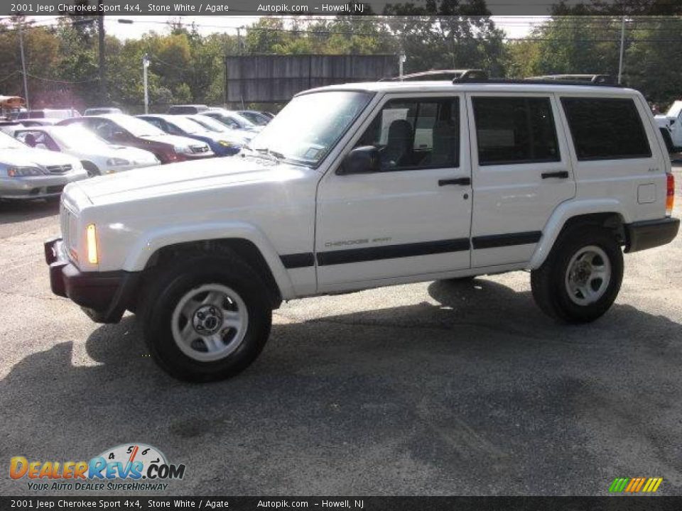 2001 Jeep Cherokee Sport 4x4 Stone White / Agate Photo #4