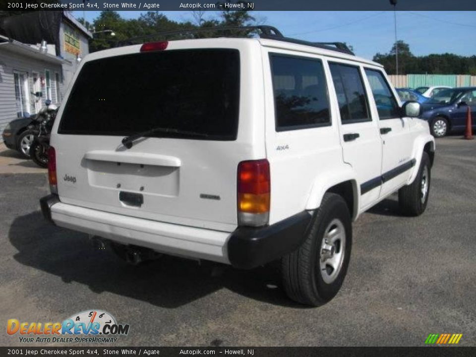 2001 Jeep Cherokee Sport 4x4 Stone White / Agate Photo #7