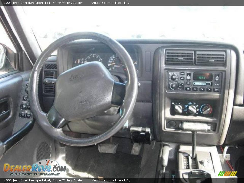 2001 Jeep Cherokee Sport 4x4 Stone White / Agate Photo #13