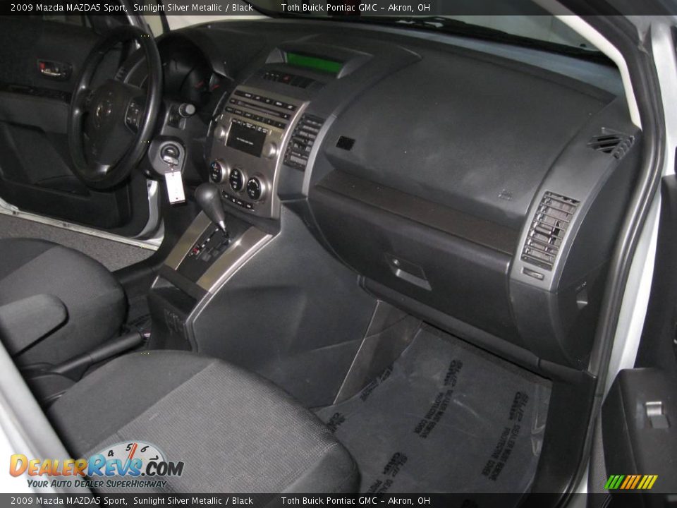 2009 Mazda MAZDA5 Sport Sunlight Silver Metallic / Black Photo #13