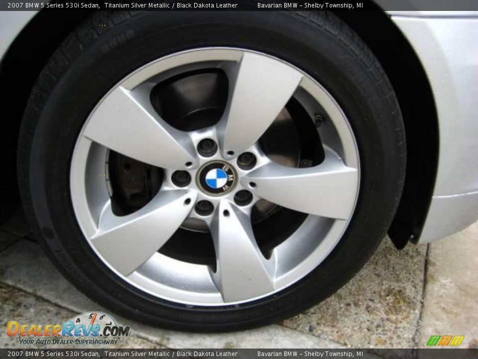 2007 BMW 5 Series 530i Sedan Titanium Silver Metallic / Black Dakota Leather Photo #10