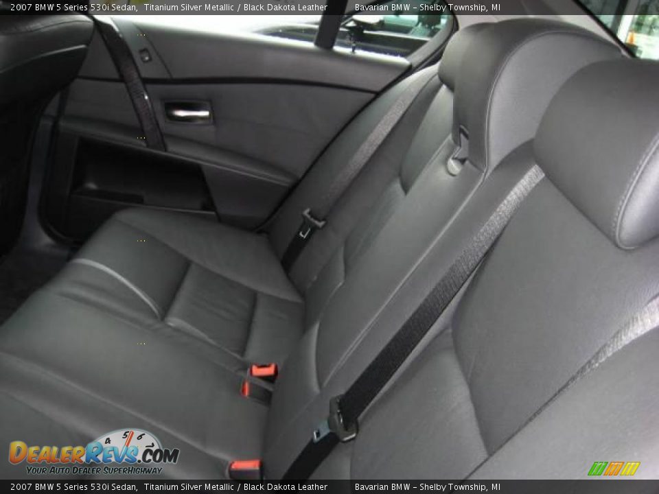 2007 BMW 5 Series 530i Sedan Titanium Silver Metallic / Black Dakota Leather Photo #16