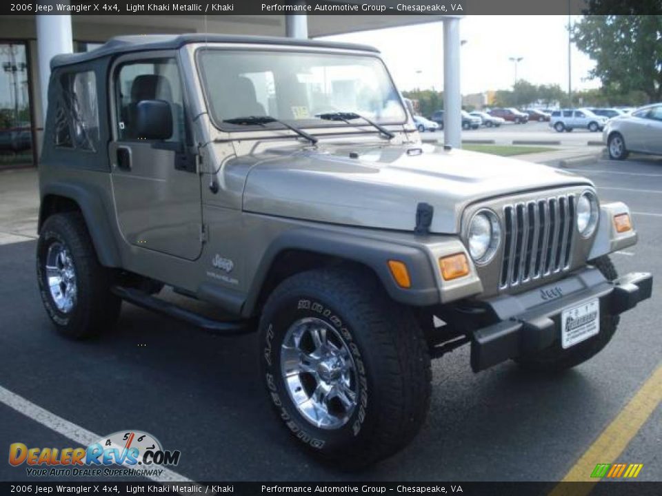 2006 Jeep Wrangler X 4x4 Light Khaki Metallic / Khaki Photo #7