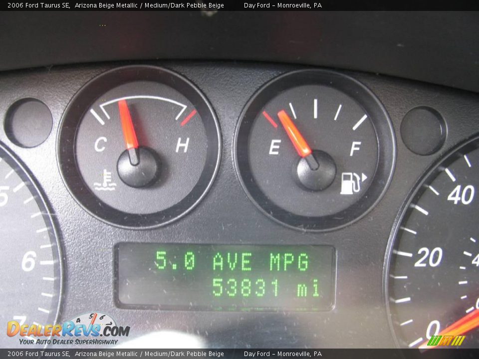 2006 Ford Taurus SE Arizona Beige Metallic / Medium/Dark Pebble Beige Photo #15