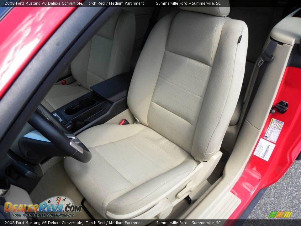 2008 Ford Mustang V6 Deluxe Convertible Torch Red / Medium Parchment Photo #4