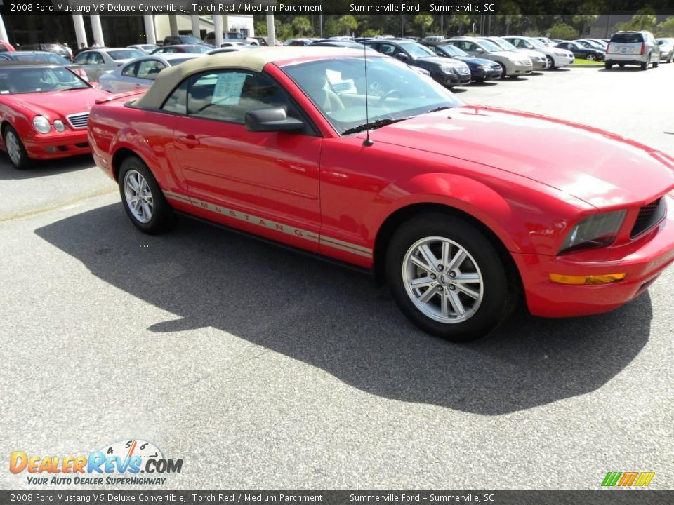 2008 Ford Mustang V6 Deluxe Convertible Torch Red / Medium Parchment Photo #9