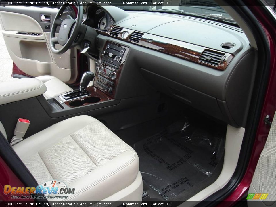 2008 Ford Taurus Limited Merlot Metallic / Medium Light Stone Photo #20