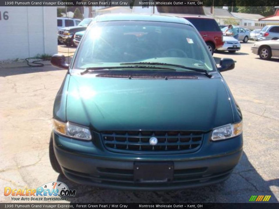 1998 Plymouth Grand Voyager Expresso Forest Green Pearl / Mist Gray Photo #4