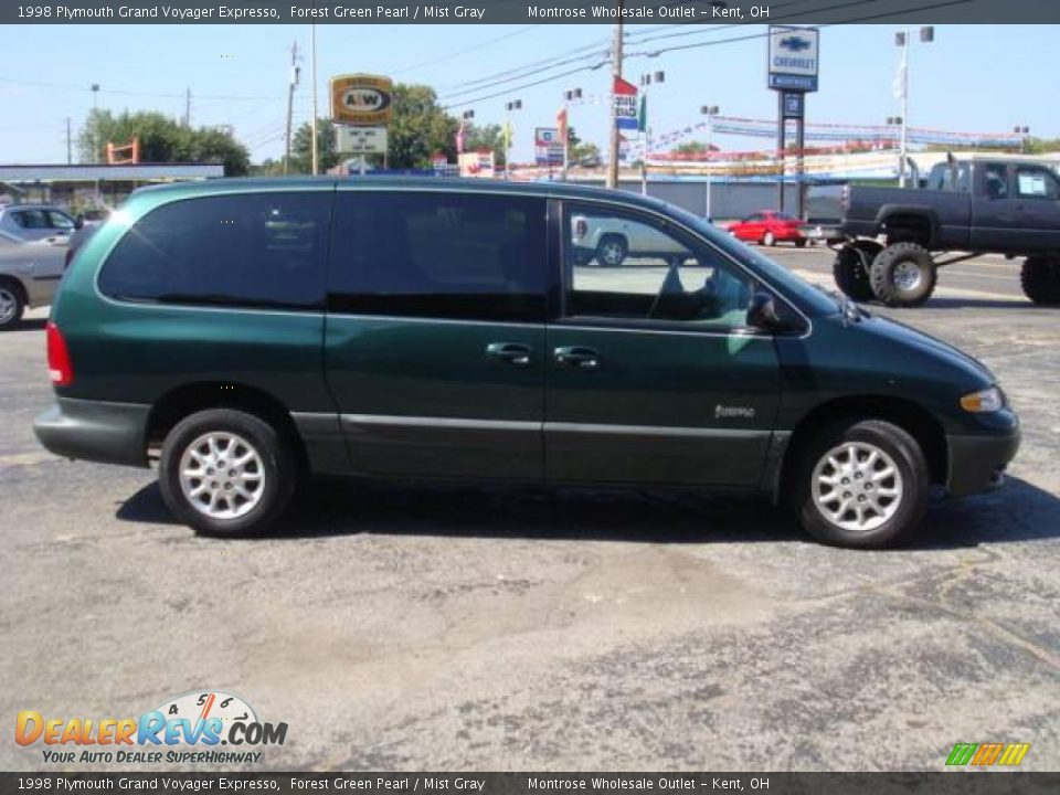 1998 Plymouth Grand Voyager Expresso Forest Green Pearl / Mist Gray Photo #6