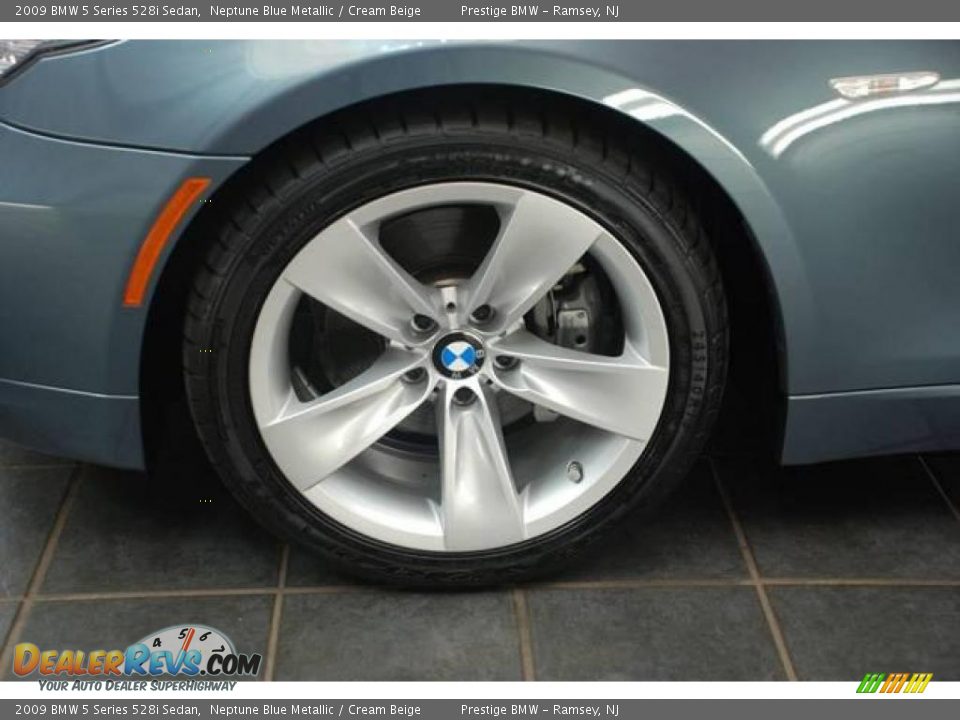 2009 BMW 5 Series 528i Sedan Neptune Blue Metallic / Cream Beige Photo #3