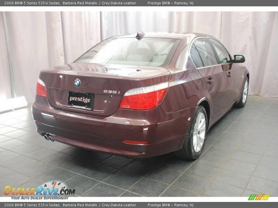 2009 BMW 5 Series 535xi Sedan Barbera Red Metallic / Grey Dakota Leather Photo #2