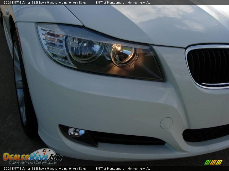 2009 BMW 3 Series 328i Sport Wagon Alpine White / Beige Photo #11