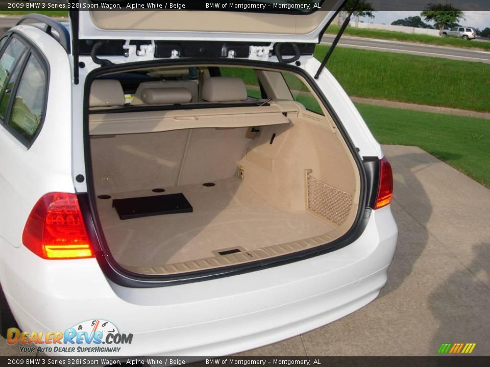 2009 BMW 3 Series 328i Sport Wagon Alpine White / Beige Photo #13